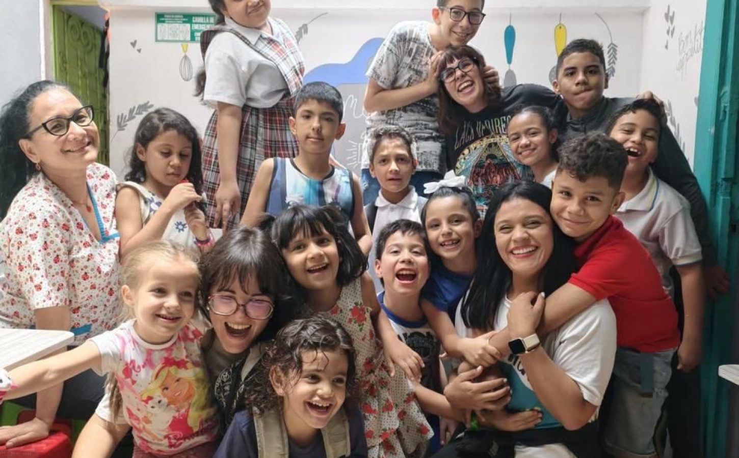 c2374b6b-aebb-489d-b2a5-51d3cfb61b32 2